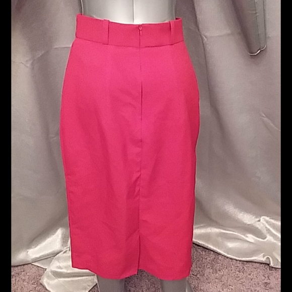 Red pencil skirt Sz. Small - Picture 2 of 2